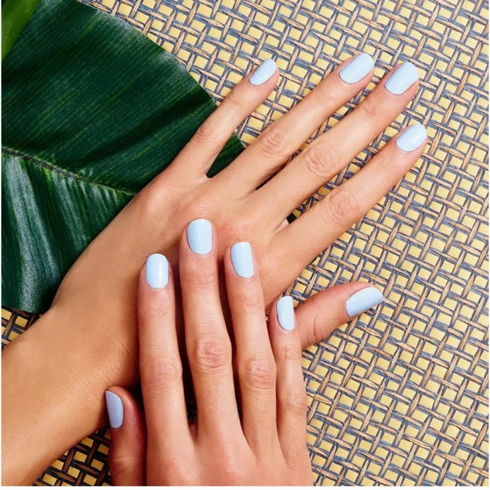 Colorstreet Aspen Sky
Retired set 🟥